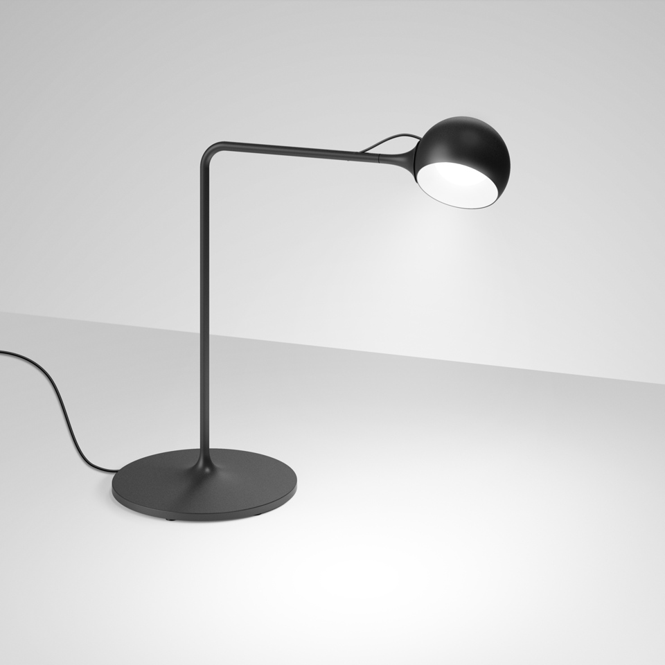 IXA TABLE BLACK